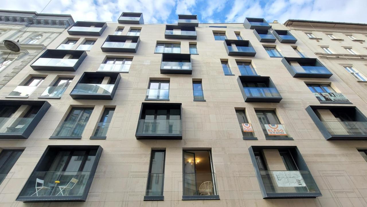 L&L Home Budapest Luaran gambar